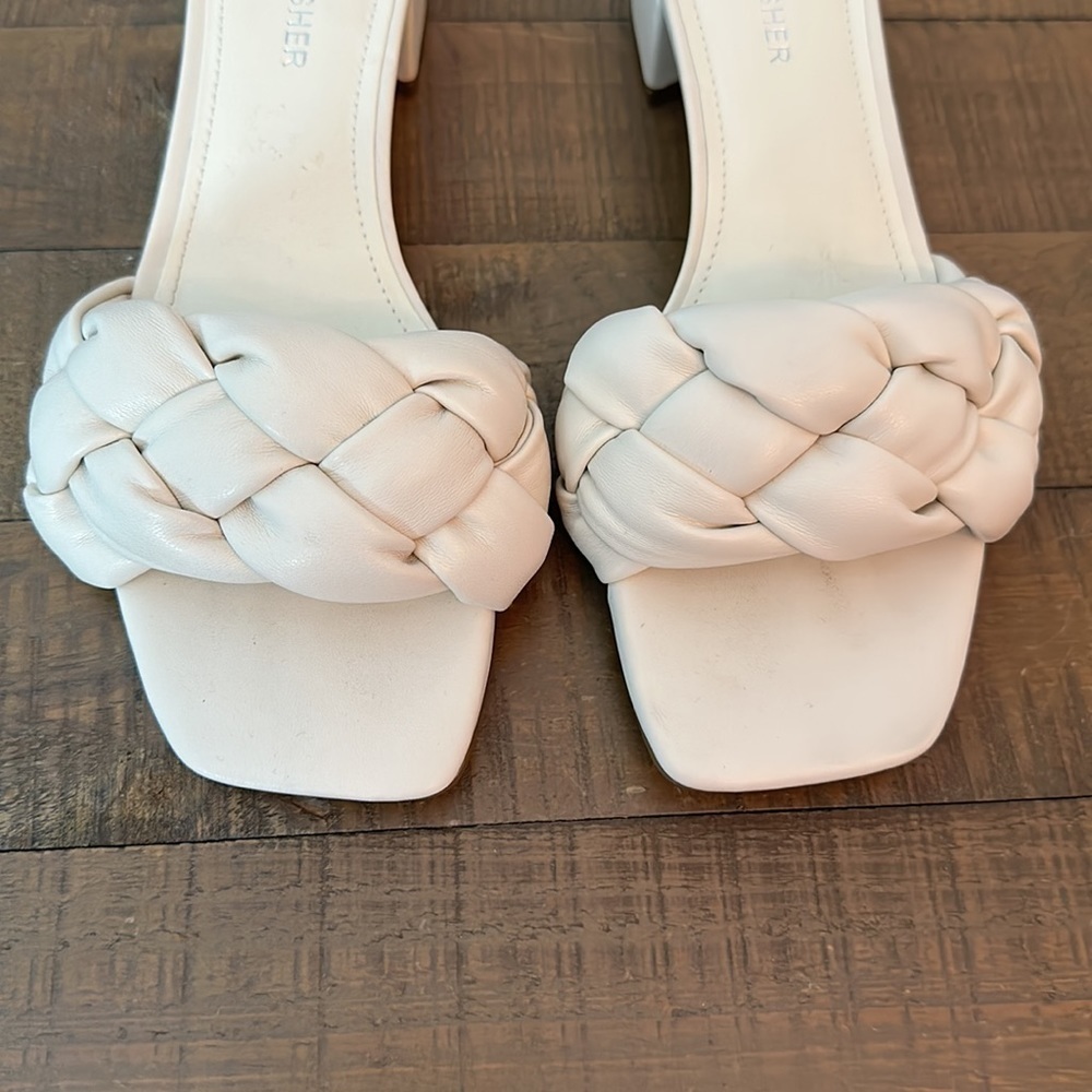 Marc Fisher Calvie Sandal - Picture 6 of 11